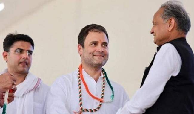 gehlot-meets-rahul-in-speculation-about-sharing-of-departments
