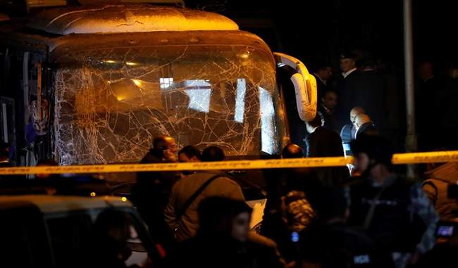 egypt-three-tourists-in-vietnam-and-a-guide-killed-in-a-bomb-blast