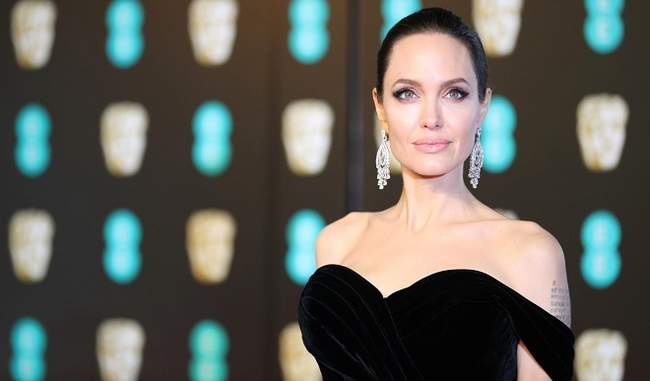 angelina-jolie-gave-speculation-about-coming-to-politics