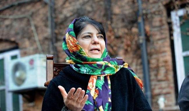 mehbooba-mufti-warns-police-for-assault-on-terrorists-family