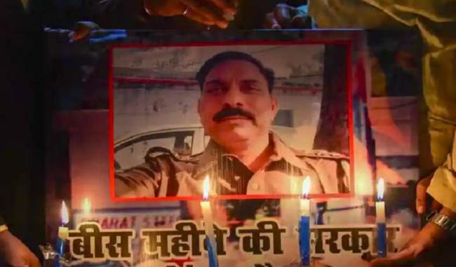 up-police-arrests-main-accused-prashant-natt-says-he-has-confessed-to-killing-inspector