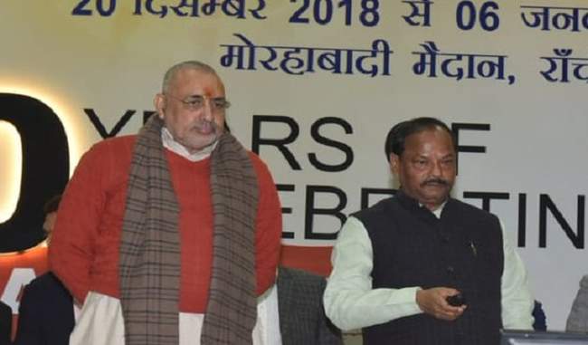 congress-buried-mahatma-gandhi-s-policies-says-giriraj-singh