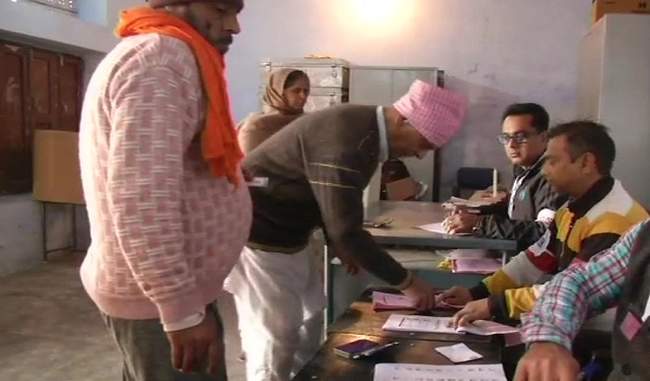 voting-underway-for-sixth-phase-of-jammu-and-kashmir-panchayat-polls