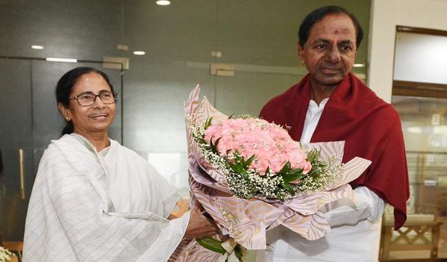 trs-chief-kcr-steps-up-efforts-to-forge-non-bjp-non-cong-alliance-meets-mamata-after-patnaik