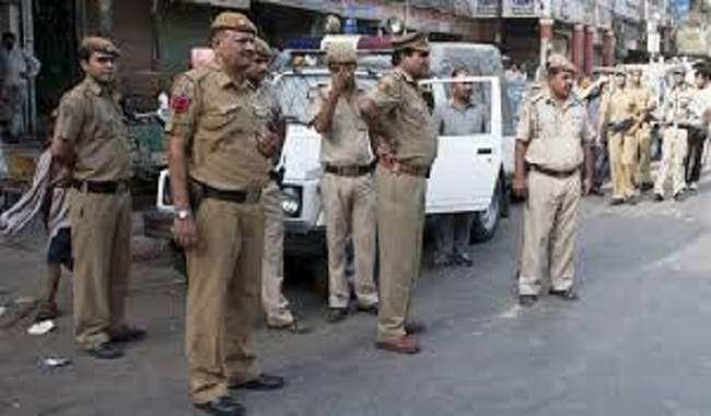 suspected-youth-was-sent-to-jail-wearing-a-military-uniform-in-mathura