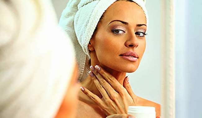 Instead of going to the beauty parlor, keep your skin and beauty care at home