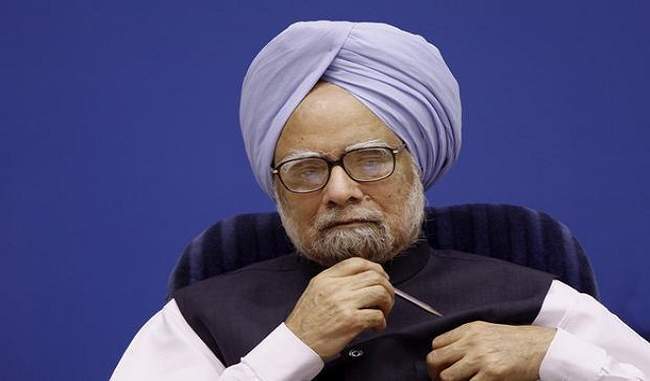 Congress keeps Manmohan Singh out from impeachment motion, starts dispute