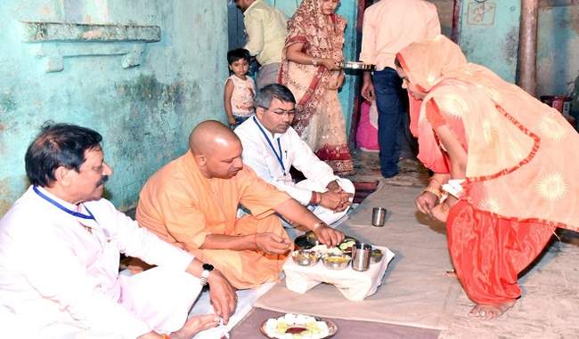 bjp leaders should give lunch or dinner to dalits: RSS