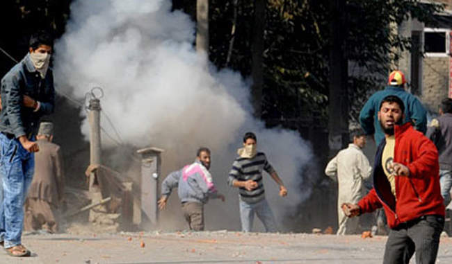 Chennai Tourist Dies in Kashmir After Being Hit by Stone Pelters