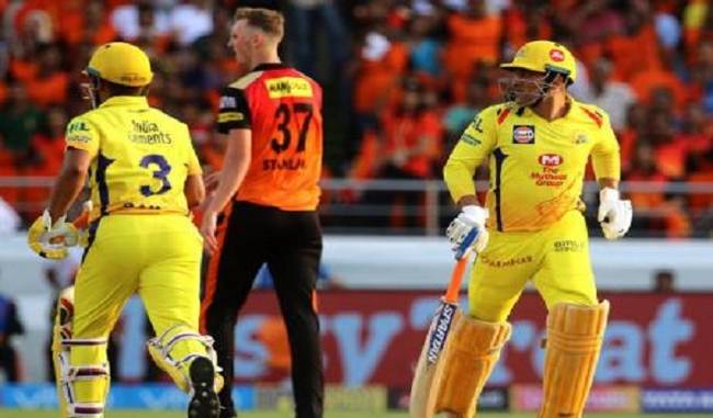 Chennai and Hyderabad fight for IPL final