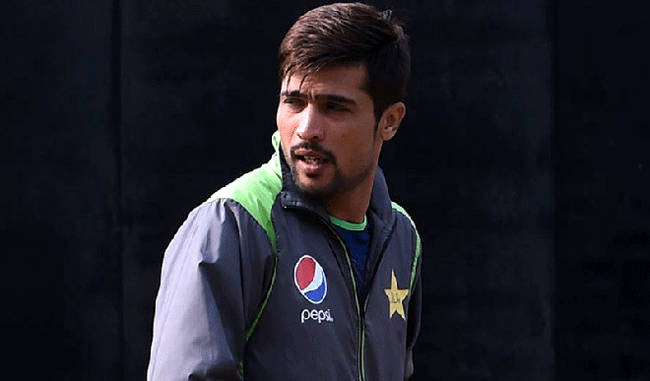 Amir removes England cornerstone Cook in first Test