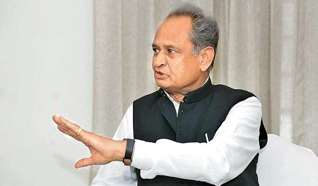 Chief Minister Raje resigns to avoid insult, says Ashok Gehlot