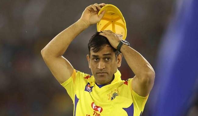 Rayudu can play both pacers and spinners equally well, says Dhoni