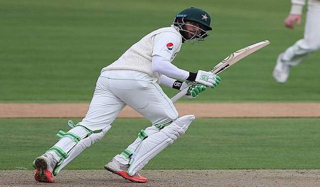 Ireland Test off to dramatic start as Pakistan''s Imam injured first ball