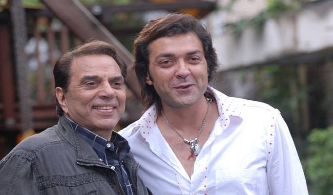 bobby deol say My father is a legend actor but never received a film award
