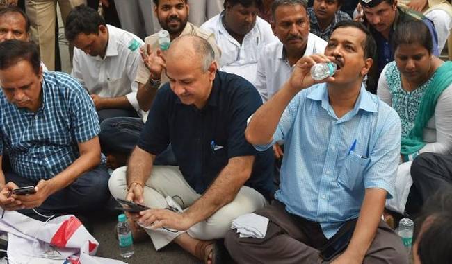 Delhi CM Arvind Kejriwal’s dharna continues for sixth day