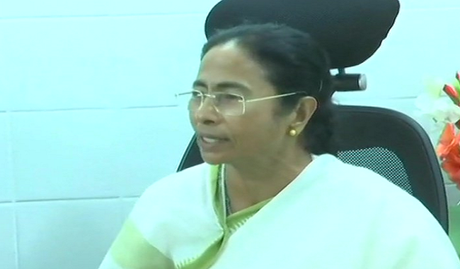 PM Modi did not say anything on the issue of political crisis in Delhi: Mamata