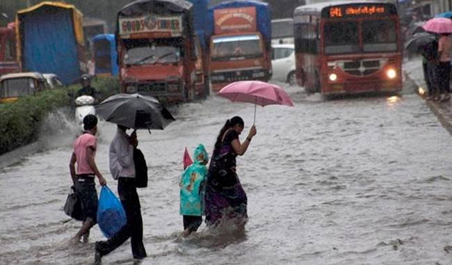 Heavy rains hit Goa, throw normal life out of gear