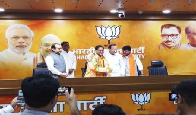 Ex-TMC minister joins BJP, boosting saffron party''s expansion drive in West Bengal