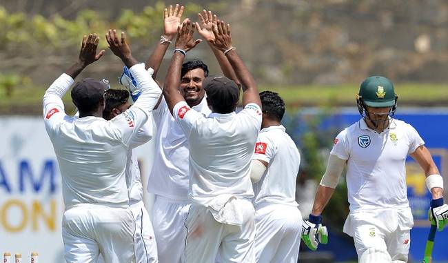 Sri Lanka in firm control after South Africa fold for 126
