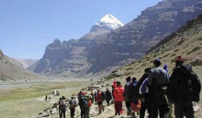 More than 1500 Mansarovar pilgrims stranded in hills, Sushma seeks help from Nepal