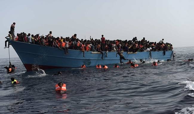 Italy stopped 450 refugees from coming said Malta