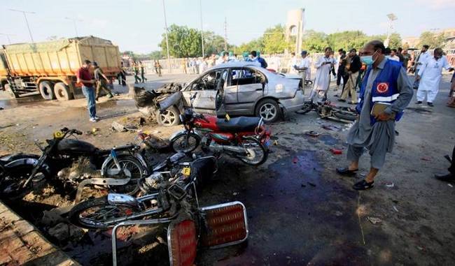 18 killed in road accident in Pakistan