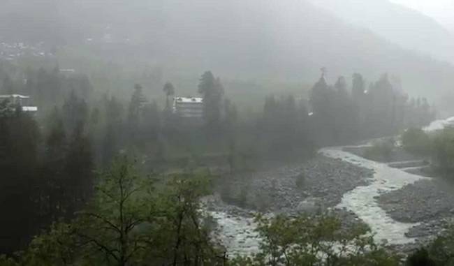 Rainfall in most parts of Himachal Pradesh, Manali coldest place