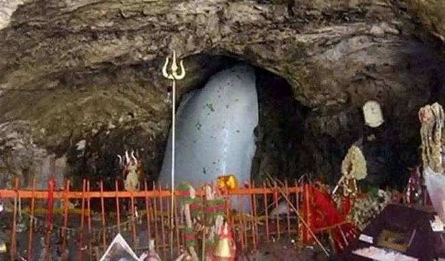Amarnath shivling is melting fastly Amarnath shivling is melting fastly