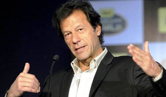 Pakistan election: Former cricketer in support of Imran