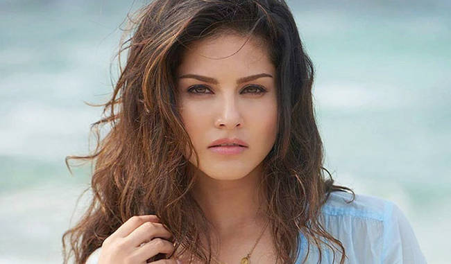 sunny leone talks about her past