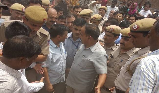 Will sanction funds for roads, drains in unauthorised colonies within 15 days, says Kejriwal