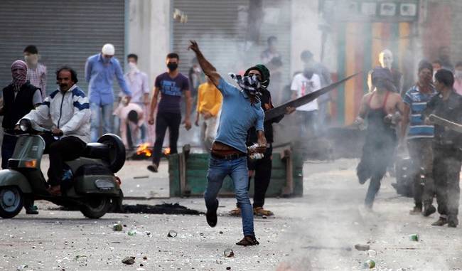 Lack of stone pelting in Kashmir during the ceasefire in Ramzan