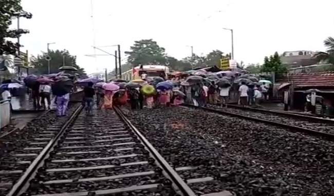matua-mahasangh-interrupted-rail-traffic-in-protest-of-nrc-draft