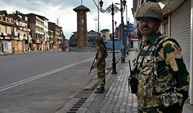 35a-full-stop-due-to-the-call-of-separatists-in-kashmir-affecting-life