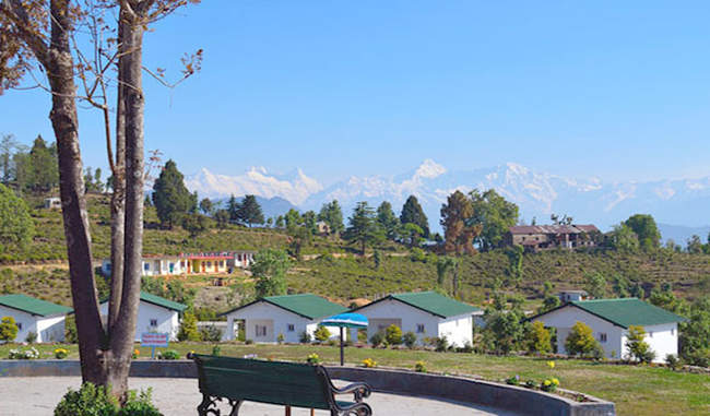 chaukori-is-a-hill-station-in-the-pithoragarh-district