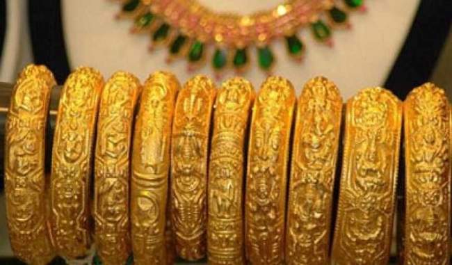 gold-extends-gains-on-jewellery-buying-global-cues