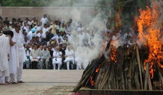 atal-bihari-vajpayee-s-ashes-to-be-immersed-in-rivers-in-all-up-districts