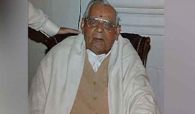atal-bihari-vajpayee-suffered-pneumonia-multi-organ-failure-was-put-on-ecmo-says-doctors
