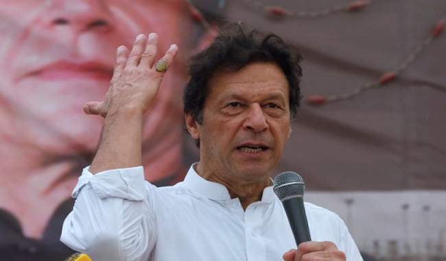india-should-be-in-talks-to-resolve-differences-says-imran-khan
