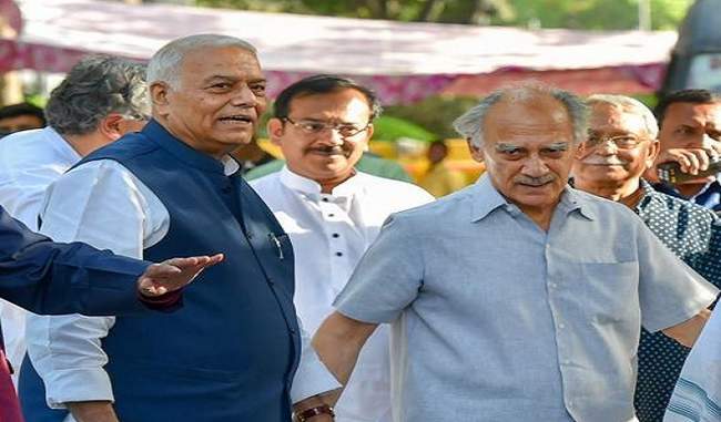 bofors-pales-into-insignificance-before-rafale-scam-allege-yashwant-sinha-arun-shourie