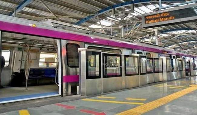 technical-snag-in-train-on-delhi-metro-s-magenta-line-sent-to-depot