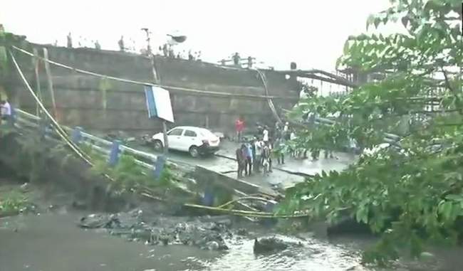 bridge-collapsed-in-kolkata-one-killed-more-than-25-injured