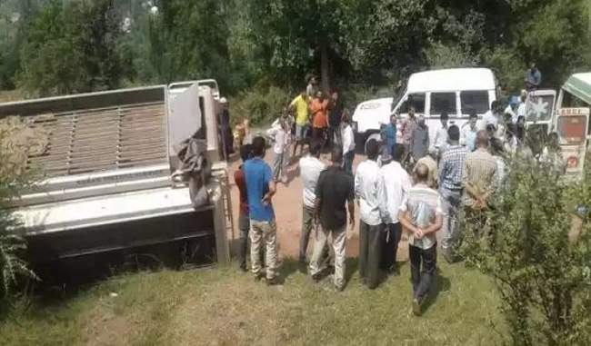 kishtwar-in-17-passengers-die-due-to-fall-in-the-ditch-of-a-mini-bus