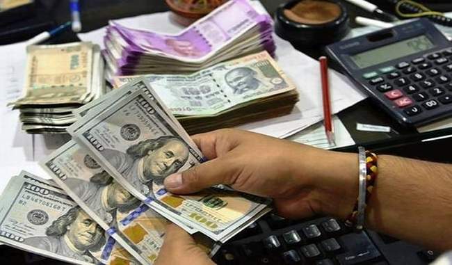 rupee-down-81-paise-to-below-72-against-dollar