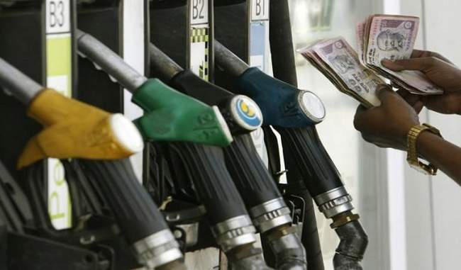 petrol-and-diesel-prices-cut-by-rs-2-per-liter-in-karnataka