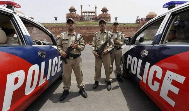 delhi-cops-bust-multi-crore-job-scam