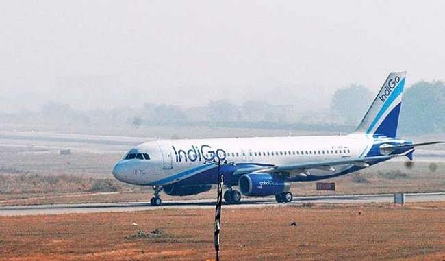 passenger-tries-to-enter-indigo-plane-cockpit-to-charge-mobile-phone