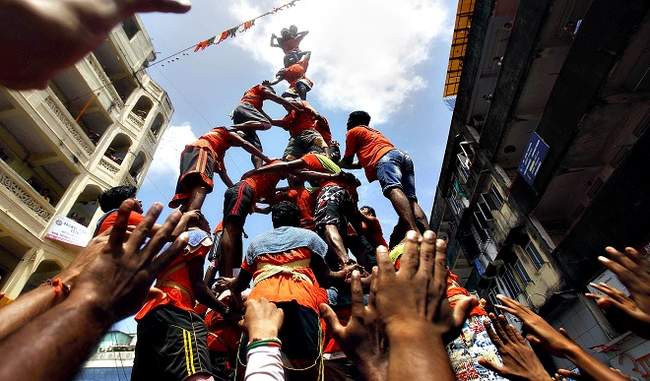 one-person-killed-and-121-injured-in-on-dahi-handi-festival-in-mumbai
