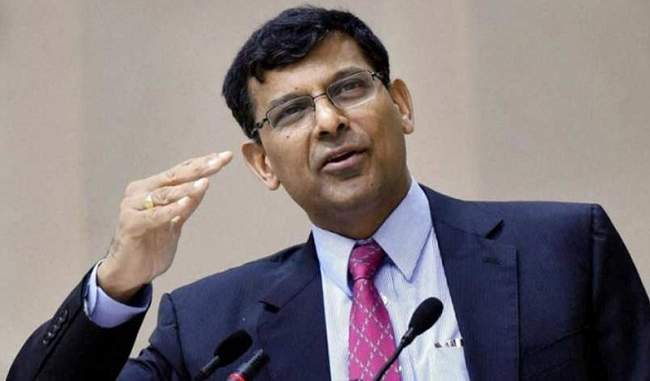 rupee-not-to-go-in-for-free-fall-says-former-rbi-governor-raghuram-rajan
